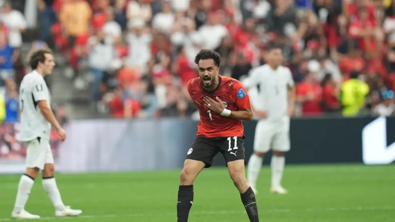 تردد القنوات الناقلة لمباراة مصر وإيران في كأس العالم